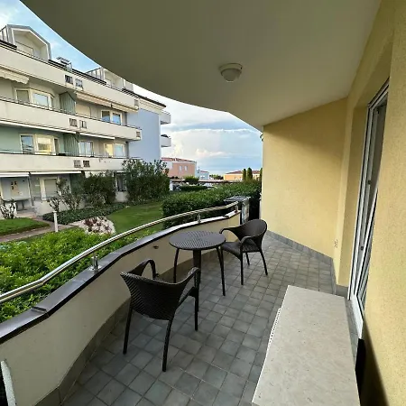 Apartment Family & Outside Pool & Sea View *